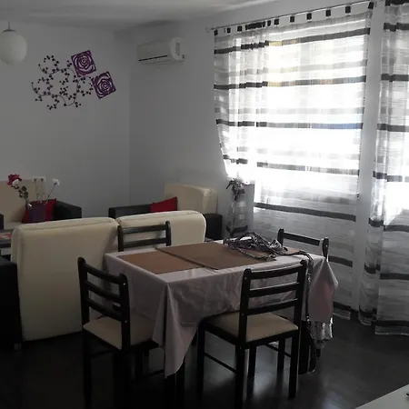 Sunny Dream Family Апартамент *