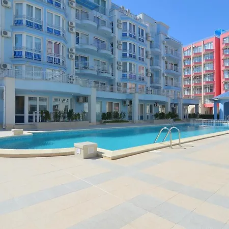 Апартамент Sunny Dream Family Слънчев бряг